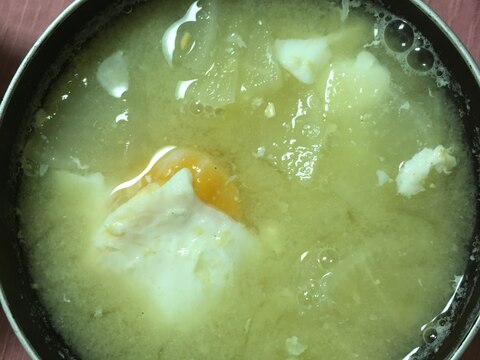半熟卵とろける大根のお味噌汁